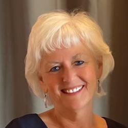 Kim Rebry headshot
